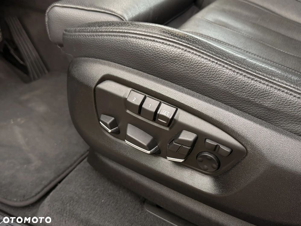 BMW X6 M50d - 23