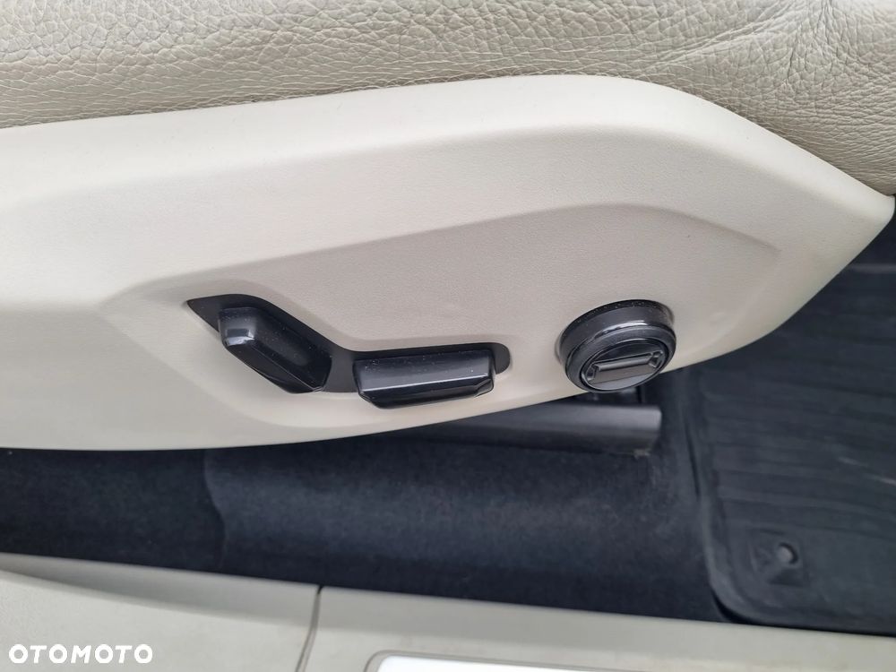 Volvo XC 90 T5 AWD Geartronic Momentum Pro - 21