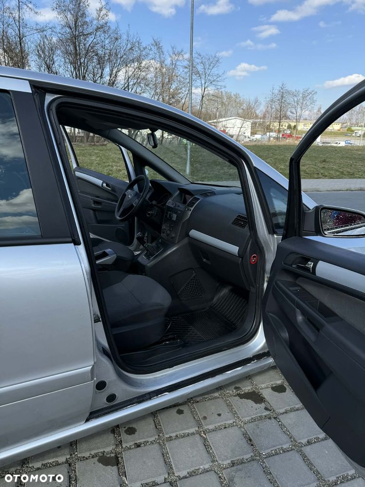 Opel Zafira 1.9 CDTI Cosmo - 10