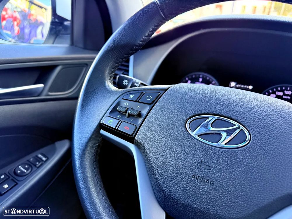 Hyundai Tucson 1.7 CRDi Premium DCT - 14