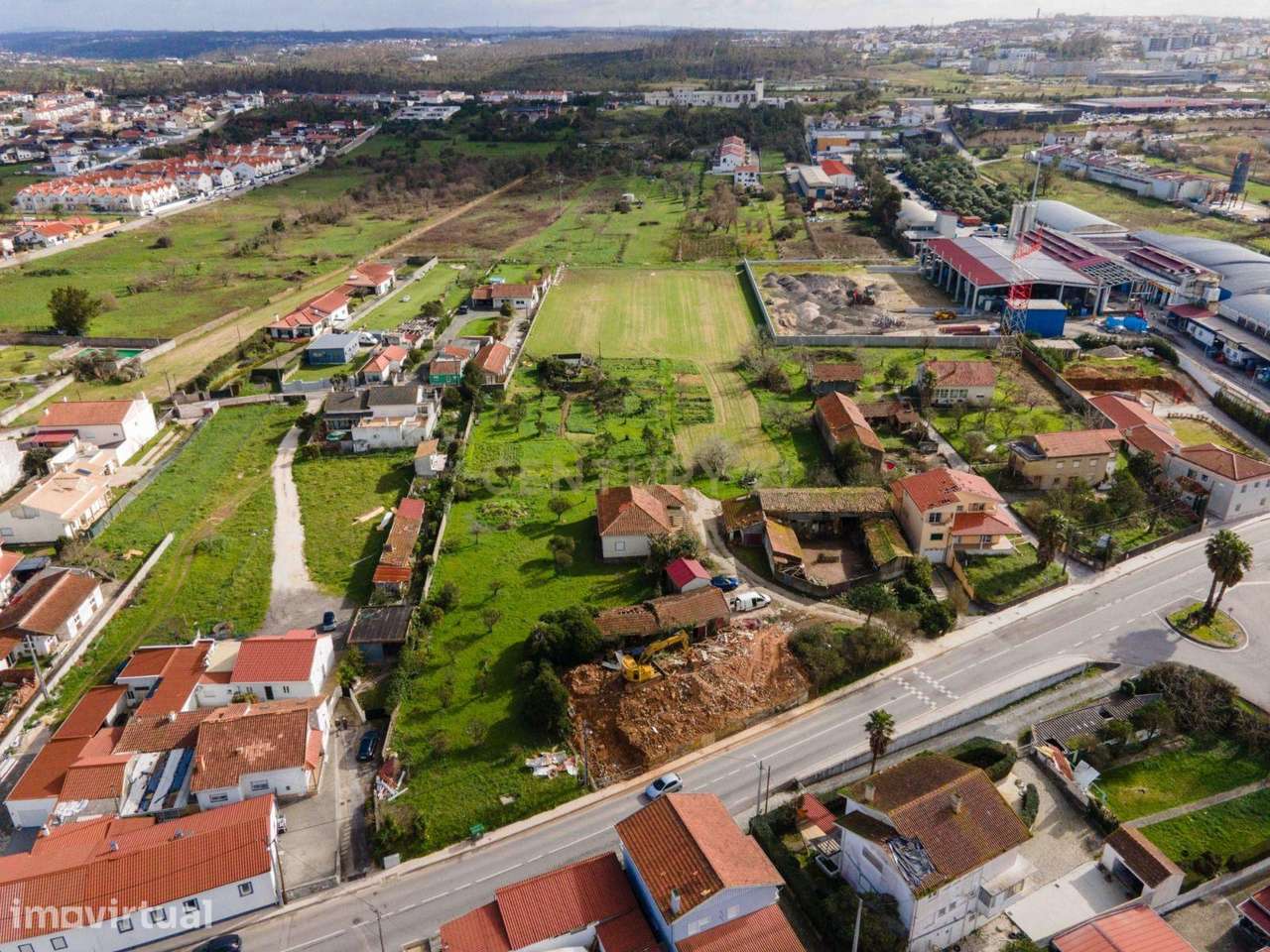 Propriedade em Leiria | 14070 m2 | Oportunidade de investimento premiu - Grande imagem: 2/28
