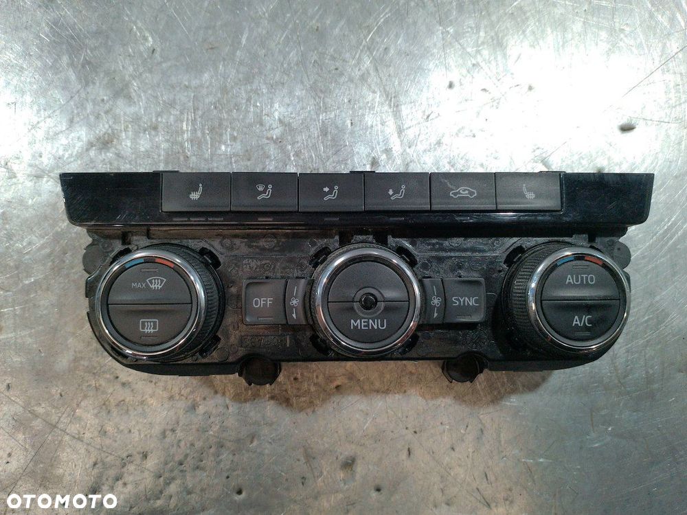 PANEL NAWIEWU SKODA OCTAVIA III 5E0907044AC   5HB011282-81 - 1