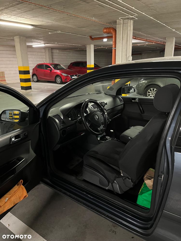Volkswagen Polo 1.4 TDI Tour - 11