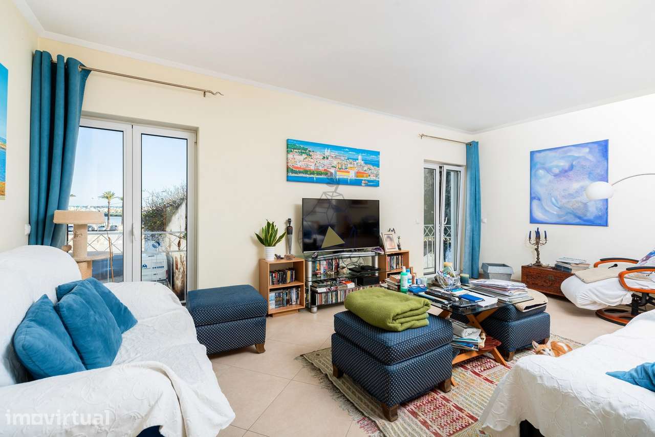Moradia Triplex com Espaço Comercial no Rés-do-Chão e Vista Deslumbran - Grande imagem: 2/60