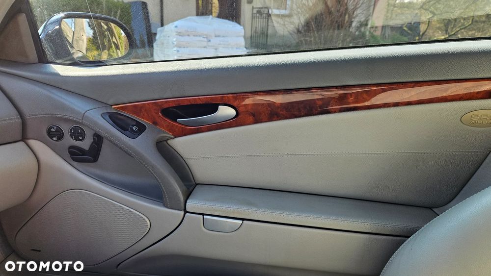 Mercedes-Benz SL - 37