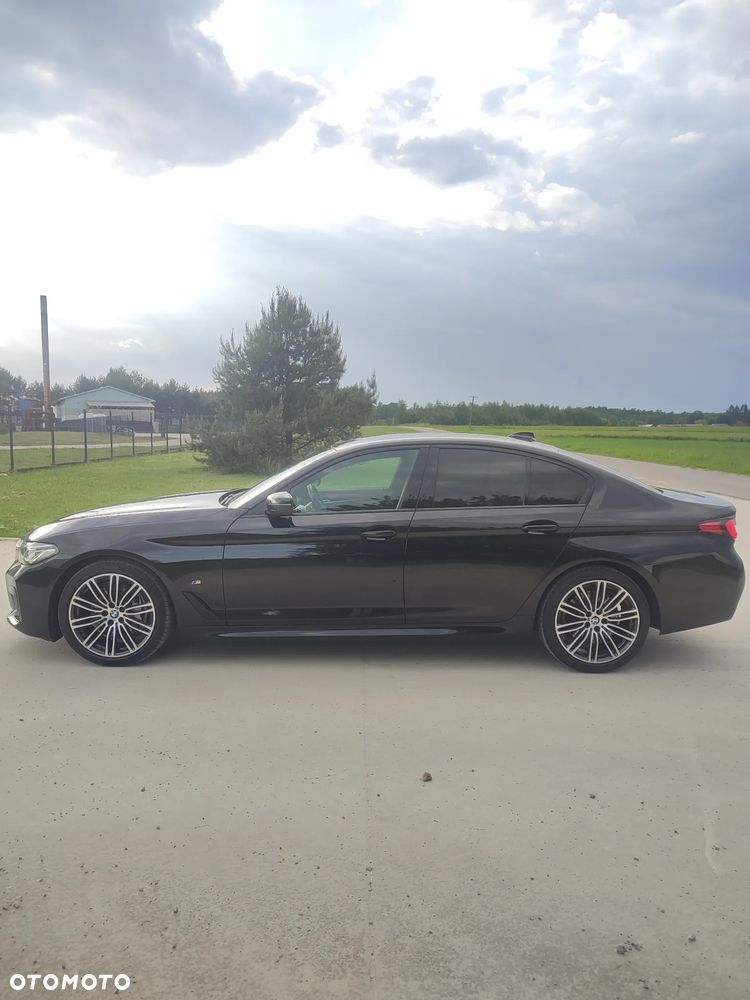 BMW Seria 5 530d xDrive M Sport Edition - 10