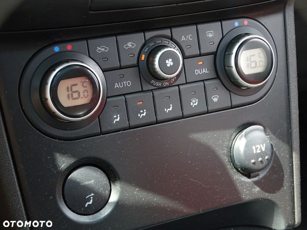 Nissan Qashqai 2.0 dCi Tekna - 21