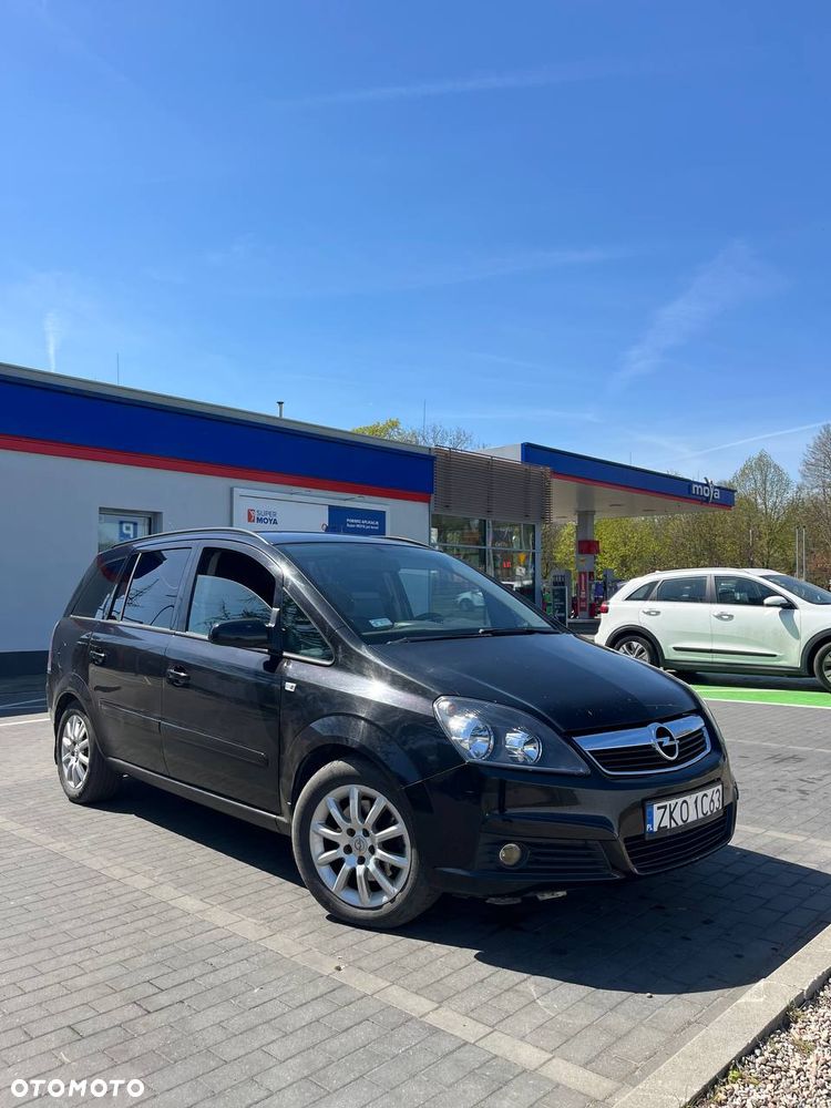 Opel Zafira - 1