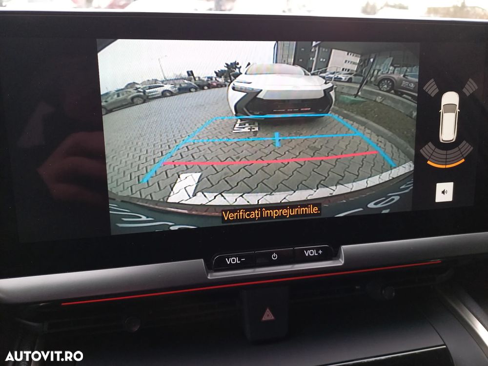 Toyota C-HR 2.0 PHEV 223 CP 4x2 CVT Exclusive - 29