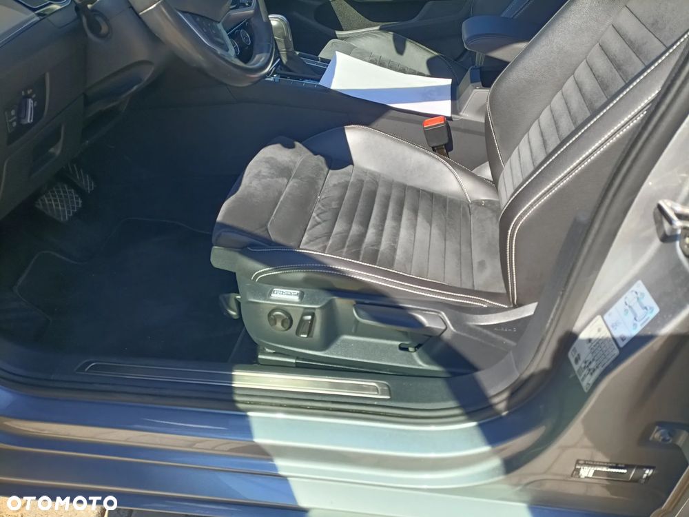 Volkswagen Passat 2.0 TDI SCR DSG Comfortline - 34