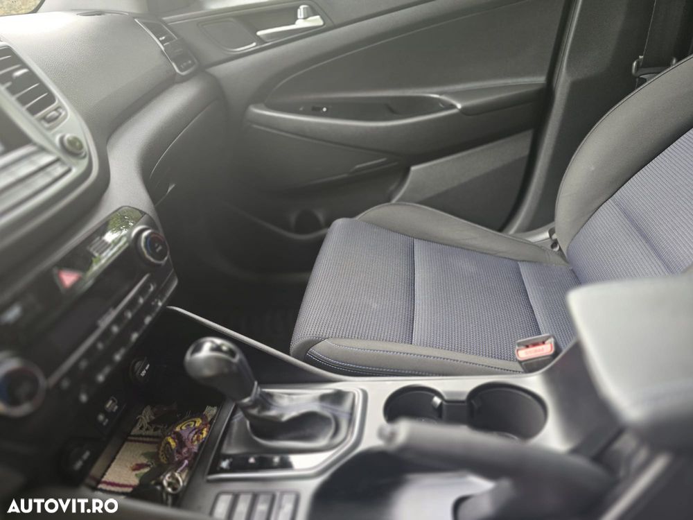 Hyundai Tucson 2.0 CRDI 4WD Automatik Style - 10