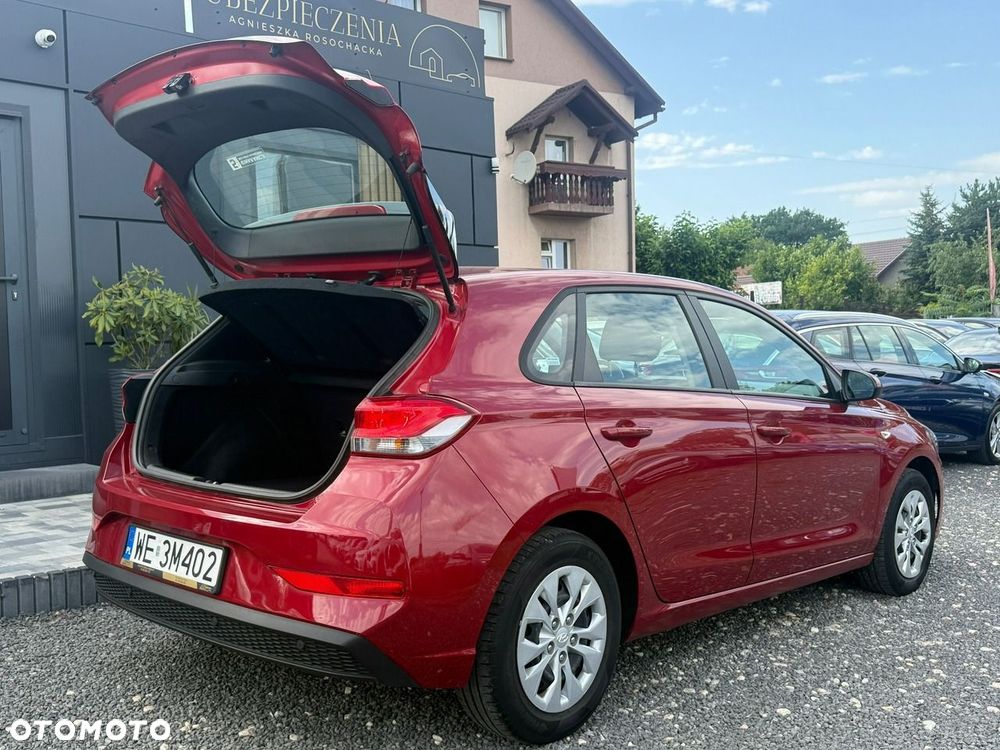 Hyundai i30 1.5 DPI Classic + - 32