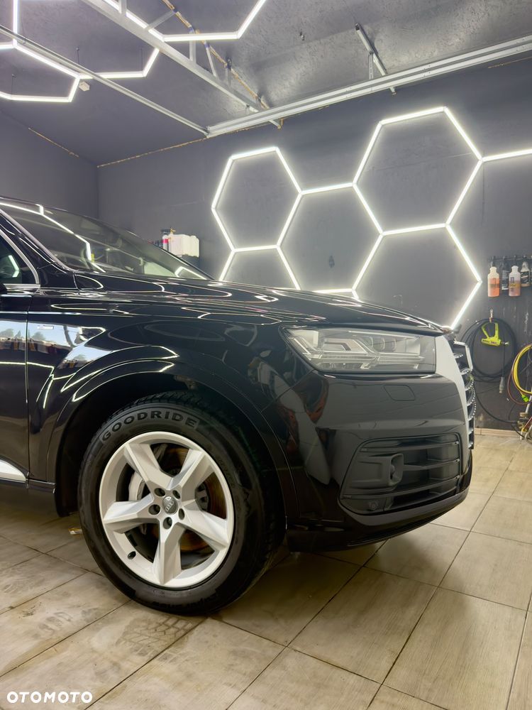 Audi Q7 - 13