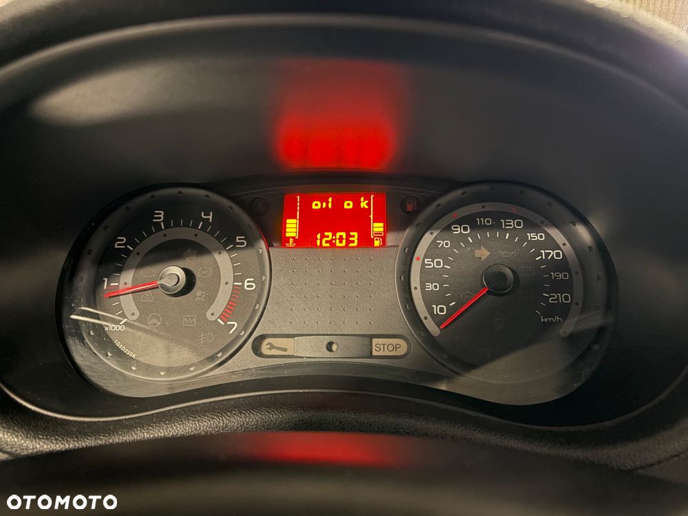 Renault Clio 1.2 16V Expression - 12