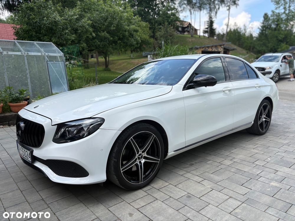 Mercedes-Benz Klasa E 220 d 9G-TRONIC AMG Line - 4