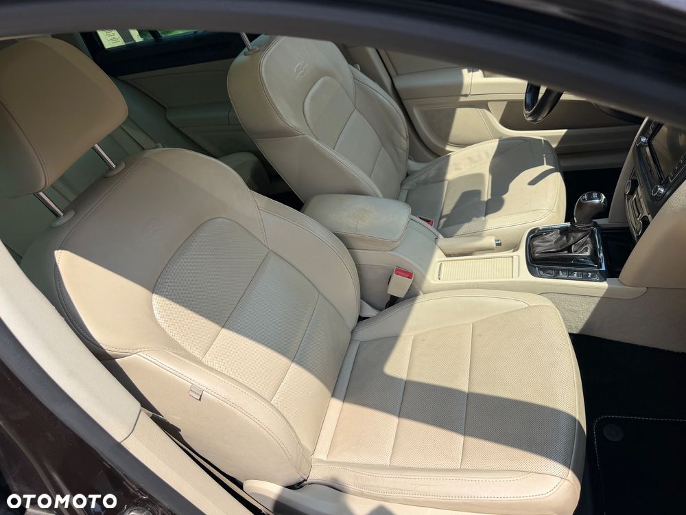 Skoda Superb 2.0 TDI 4x4 L&K DSG - 19