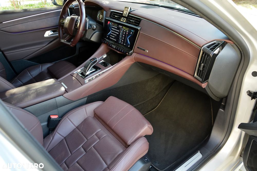 DS Automobiles DS 9 1.6 PHeV EAT8 Rivoli + - 5