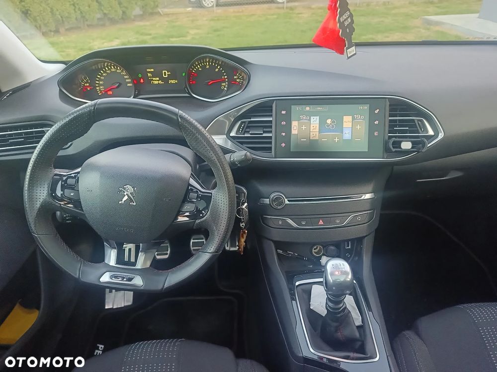 Peugeot 308 1.6 BlueHDi Allure S&S - 13