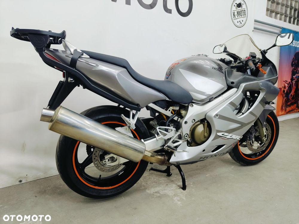 Honda CBR - 8