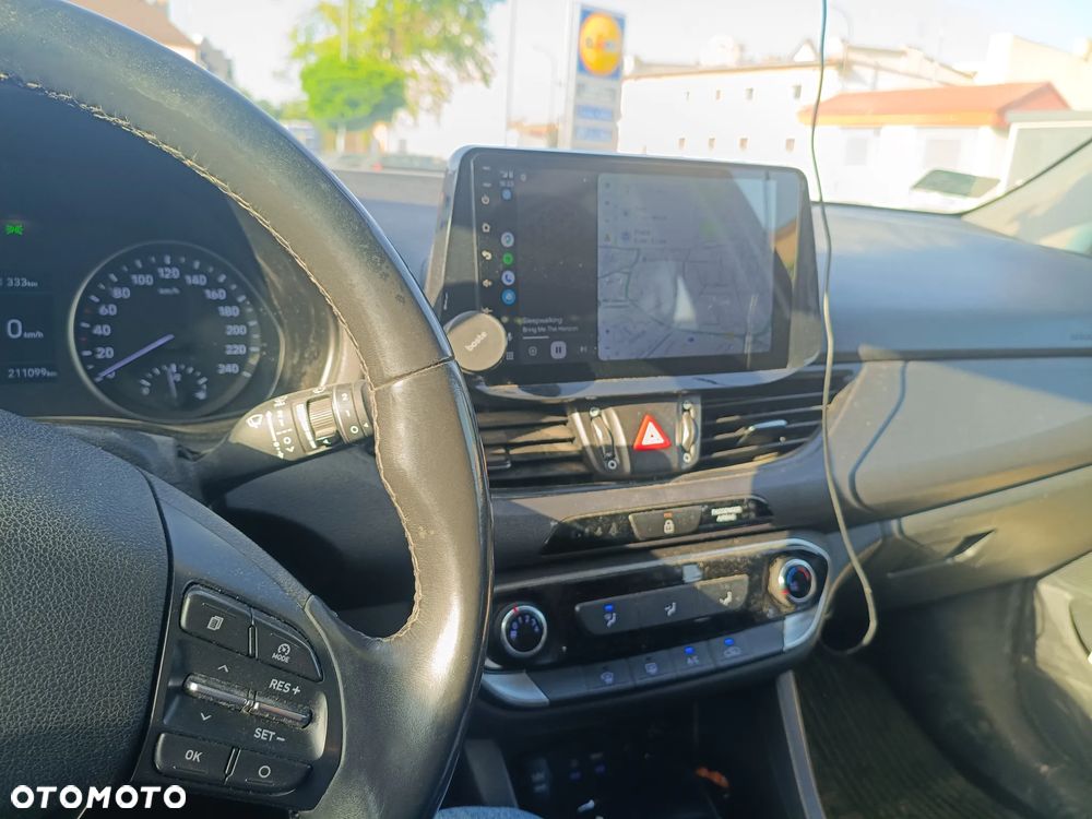 Hyundai i30 1.6 D Classic + - 7