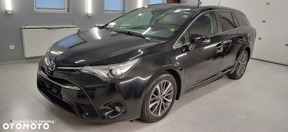 Toyota Avensis 2.0 D-4D Premium - 28