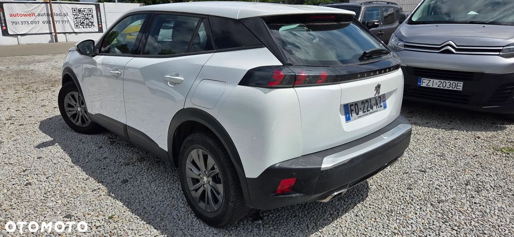 Peugeot 2008 - 8