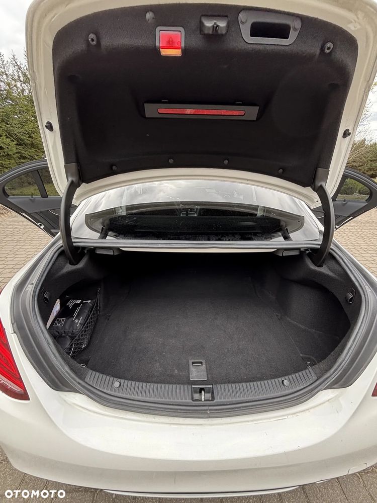 Mercedes-Benz Klasa C 200 4-Matic 7G-TRONIC - 19