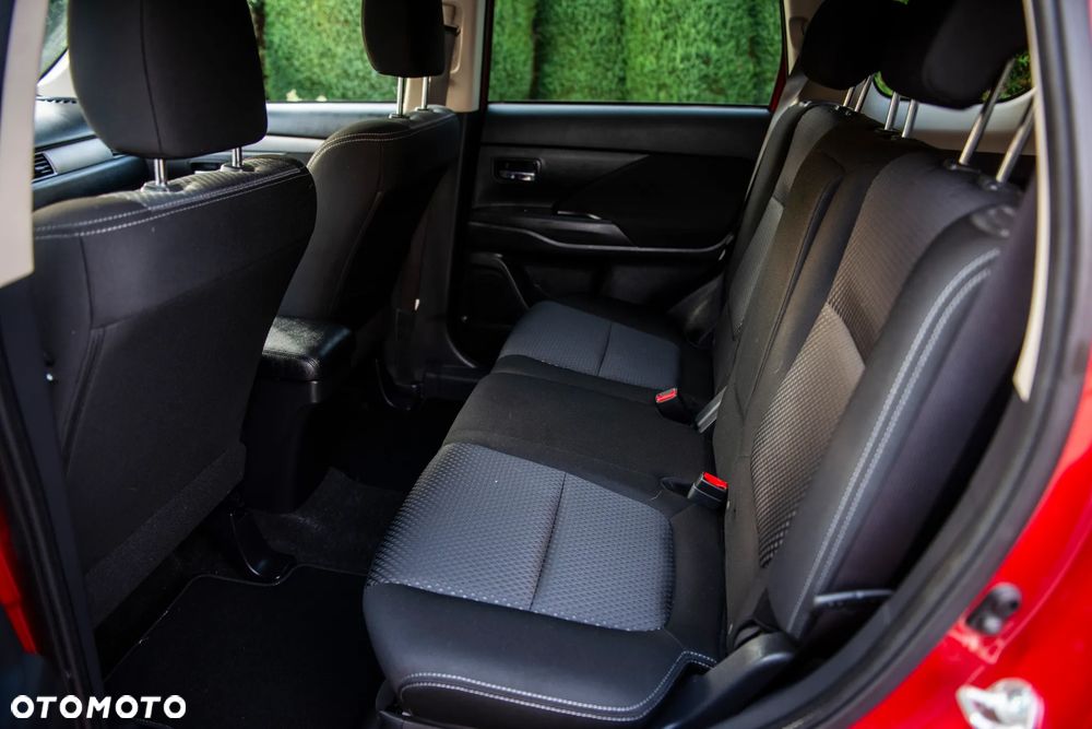 Mitsubishi Outlander 2.0 2WD Edition - 30