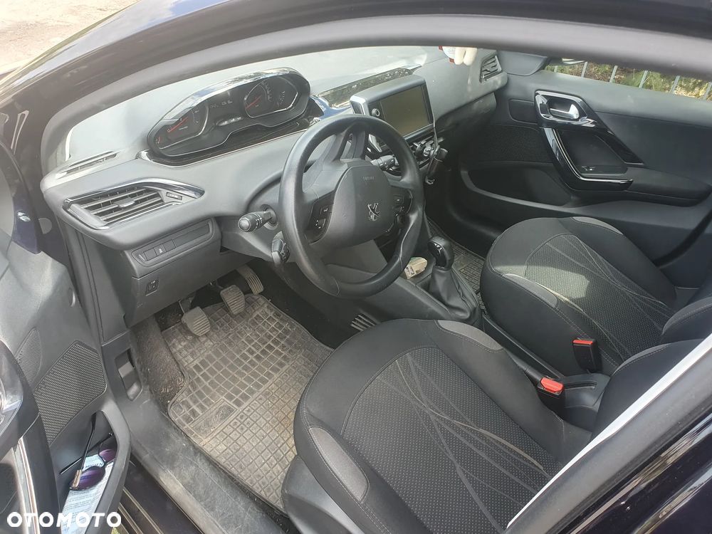 Peugeot 208 1.2 PureTech Style - 2