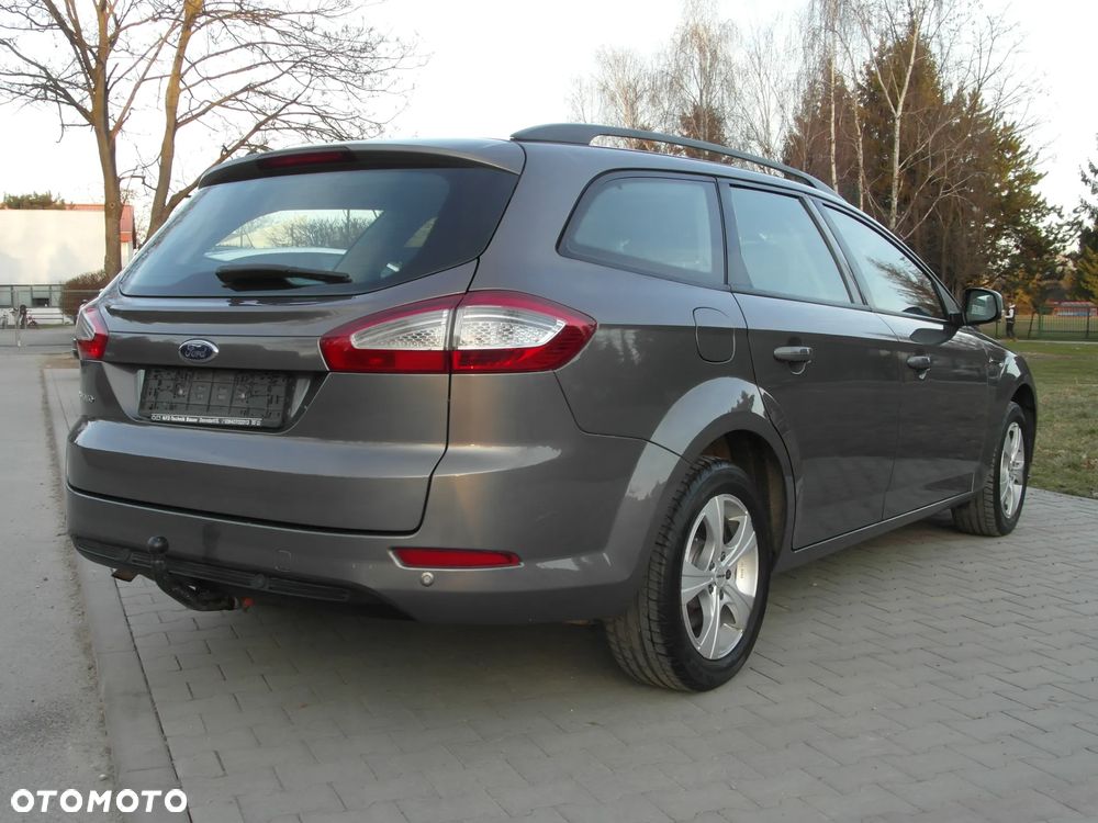 Ford Mondeo 2.0 Trend X - 11