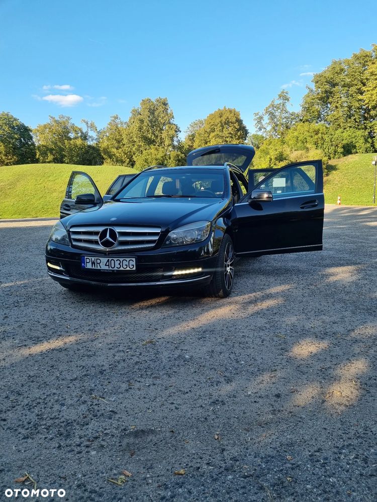 Mercedes-Benz Klasa C 220 CDI DPF Automatik BlueEFFICIENCY Avantgarde - 2