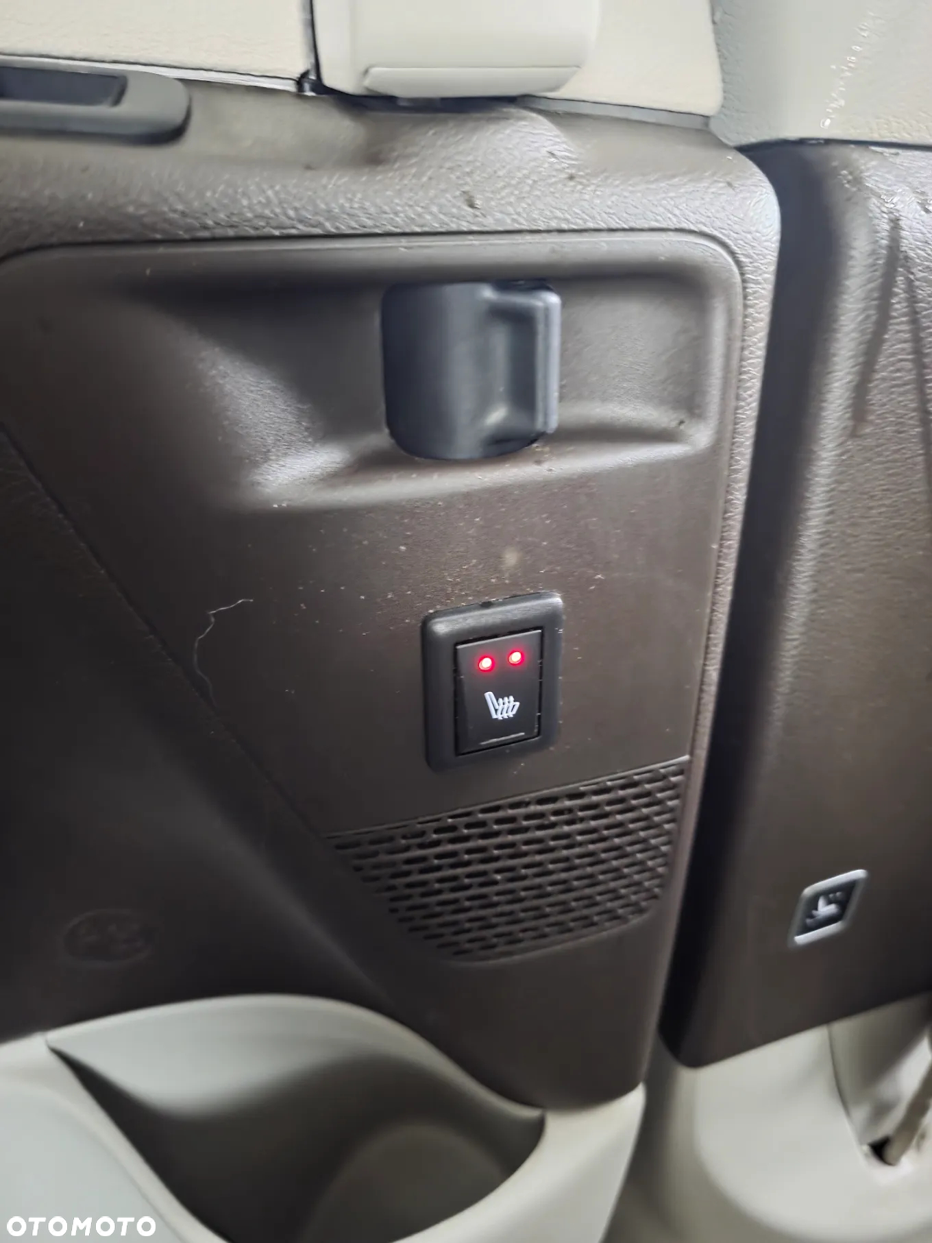 Chrysler Pacifica - 15