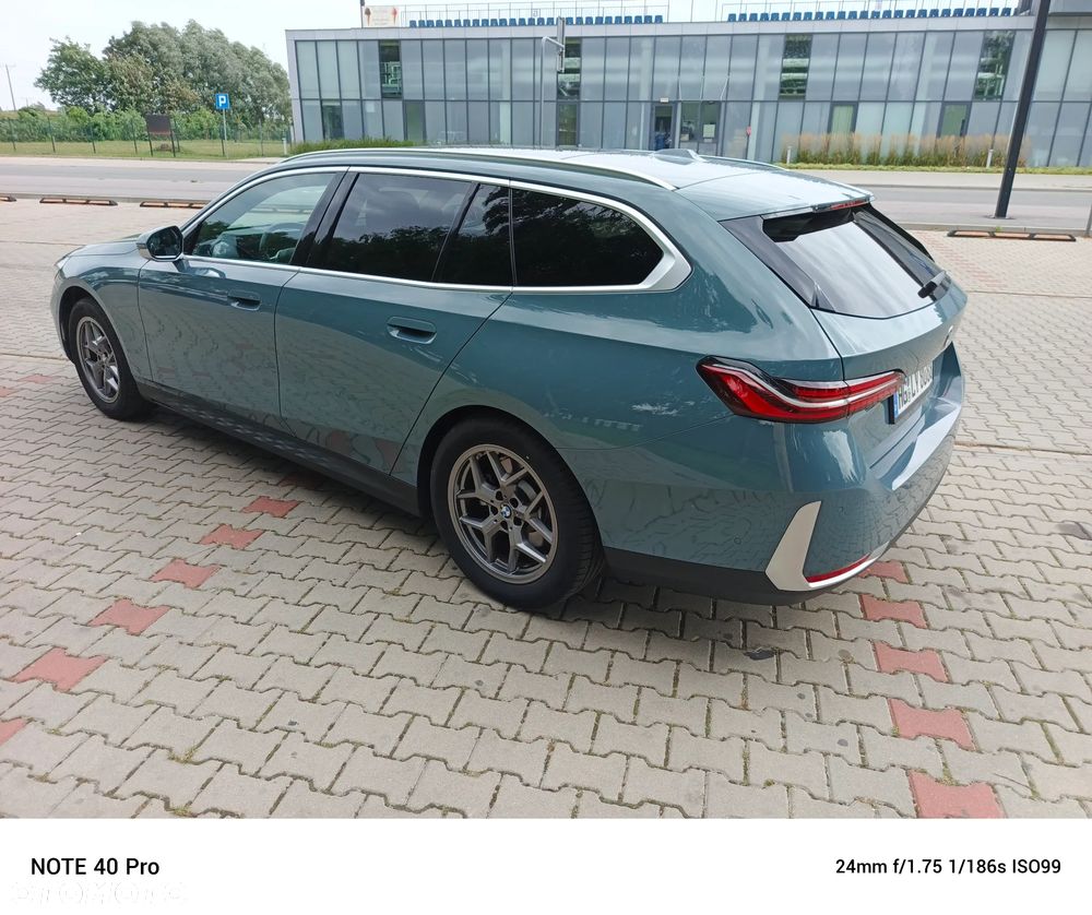BMW Seria 5 520i - 8