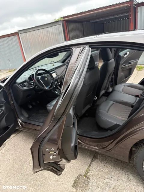 Alfa Romeo Giulietta 1.4 TB MultiAir Exclusive - 10