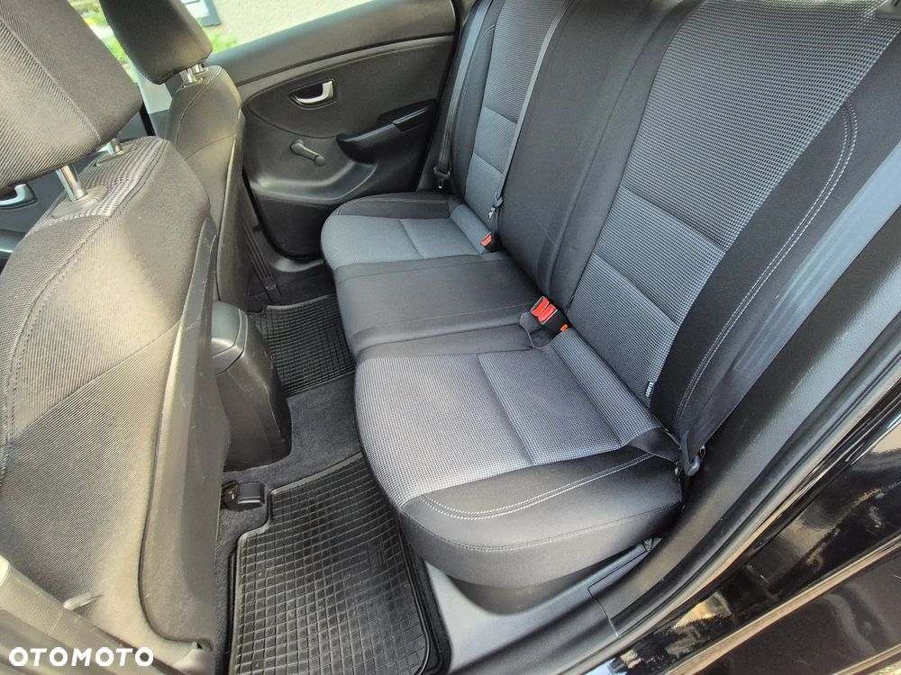 Hyundai i30 1.4 Style - 11