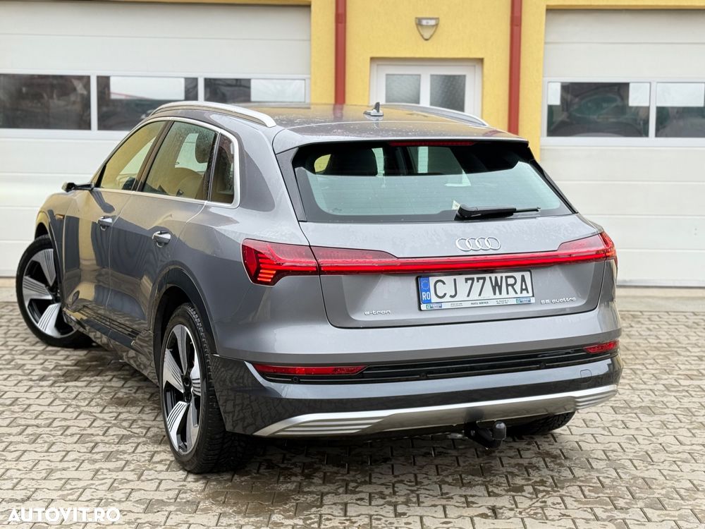 Audi e-tron 55 quattro - 5