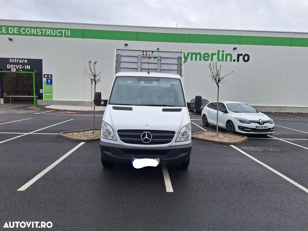 Mercedes-Benz Sprinter - 2