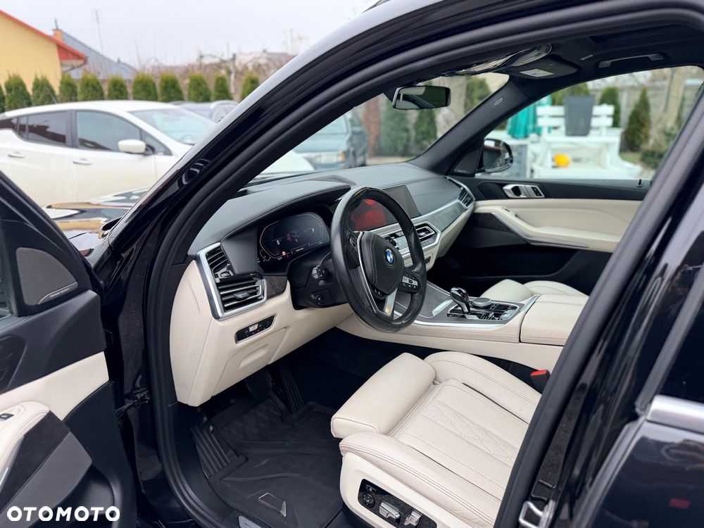 BMW X5 xDrive40i xLine - 32