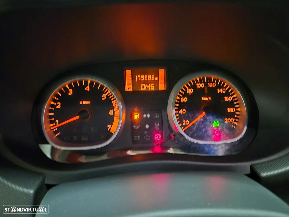 Dacia Duster 1.5 dCi SL Delsey - 20