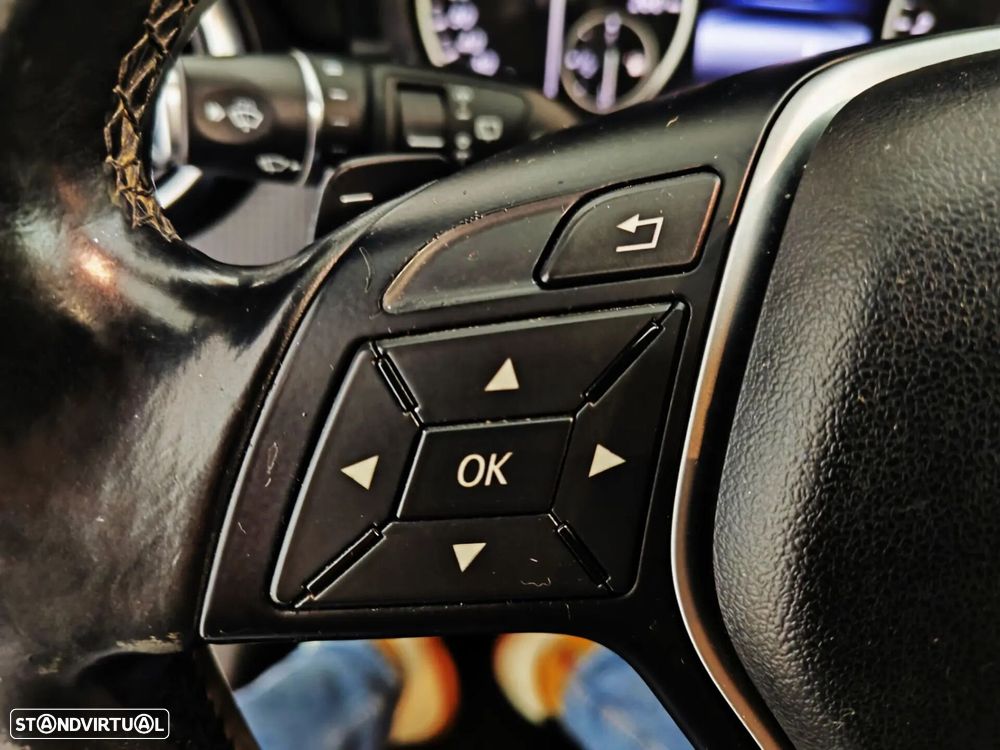 Mercedes-Benz A 180 CDI BE AMG Line Aut. - 23