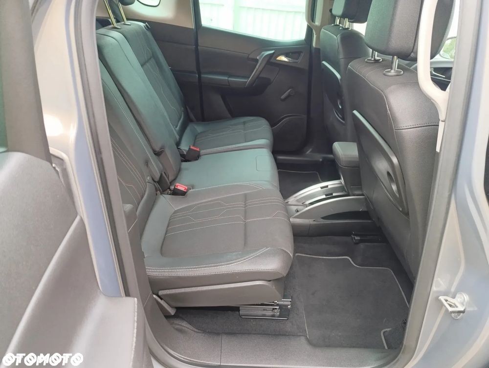 Opel Meriva - 11