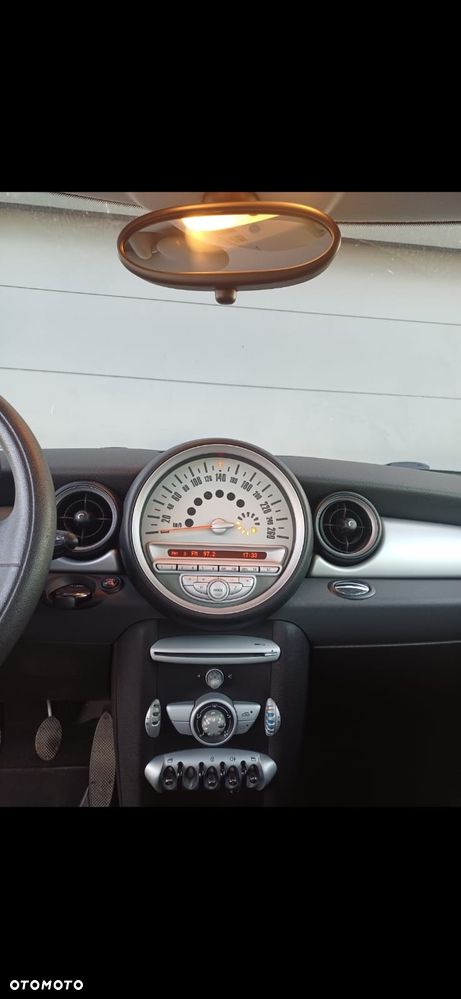 MINI ONE - 7