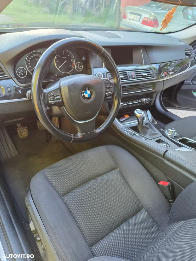BMW Seria 5 520d - 7