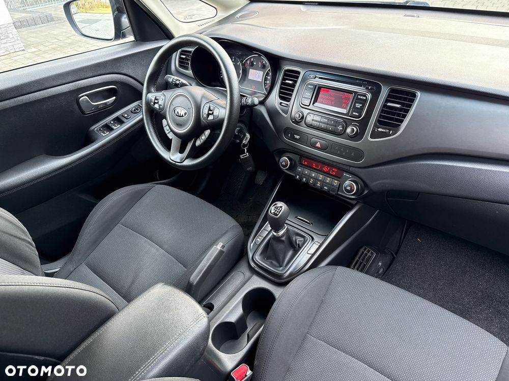 Kia Carens 1.7 CRDi XL 7os - 23