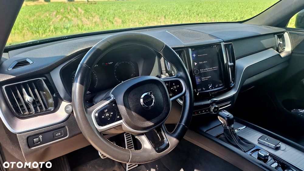 Volvo XC 60 T5 GPF AWD R-Design - 14