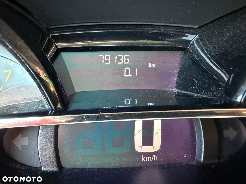 Renault Clio 1.2 16V 75 Expression - 37