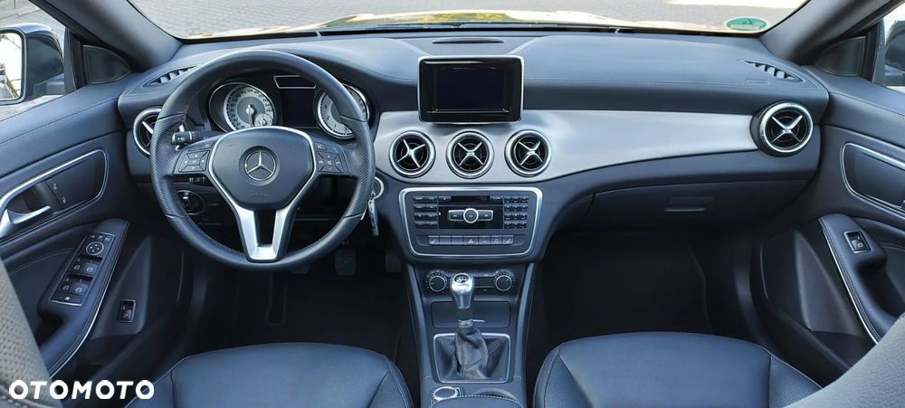 Mercedes-Benz CLA - 9