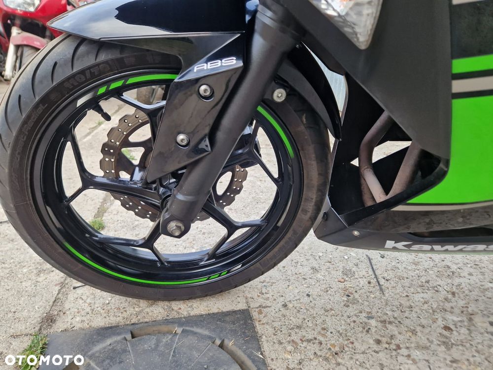 Kawasaki Ninja 300 ABS - 30