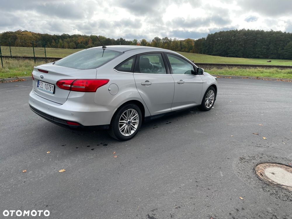 Ford Focus 1.6 Trend - 8