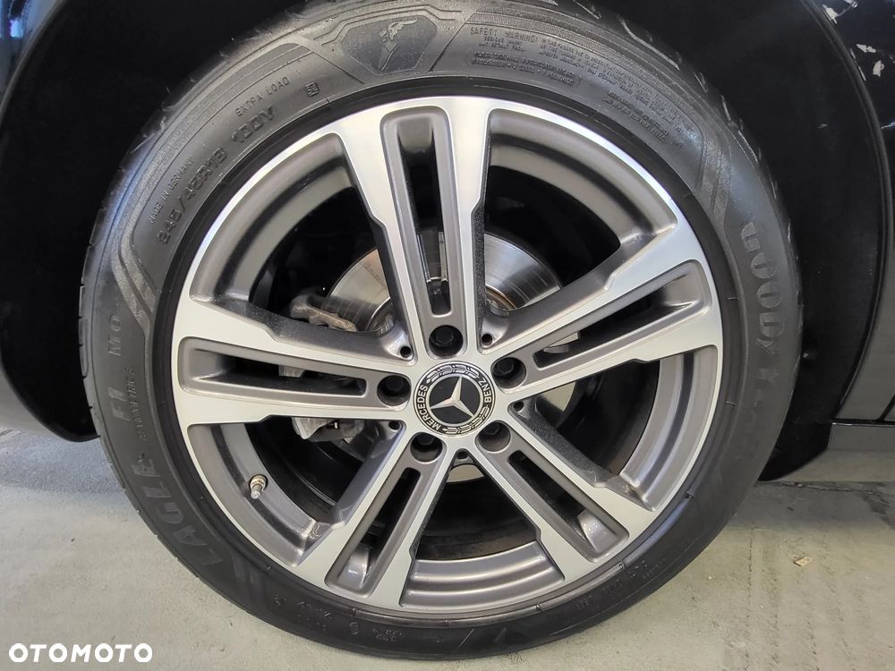 Mercedes-Benz Klasa E 220 d Business Edition 9G-TRONIC - 28